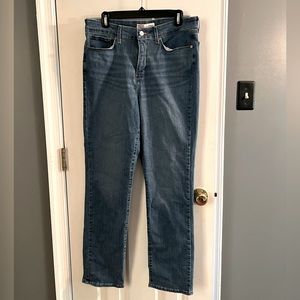 Signature by Levi Strauss Jeans, Shaping High-Rise Straight, Size 12 - 31W